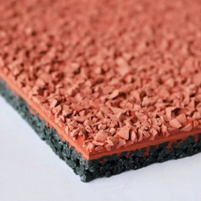 WA Certyfikowany Broadcast Sandwich Athletic Running Track EPDM SBR Rubber Athletic Track Instalacja